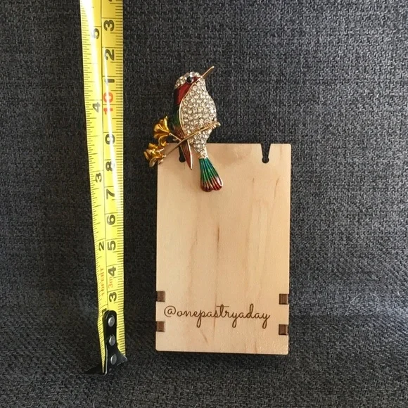 Fashion Rhinestone Hummingbird Brooch, Sparkly, Bling, Gold, Red - Picture 10 of 17